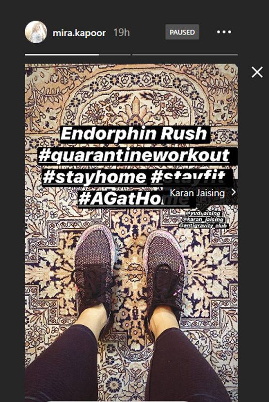 कोरोना नहीं बना रोड़ा, कोई छत पर तो कोई सोफे की मदद से कर रहा वर्कआउट