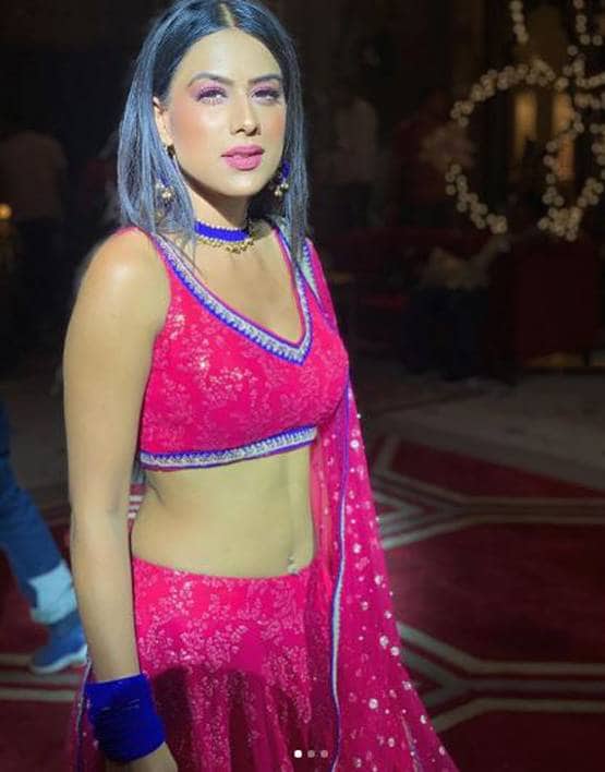 निया शर्मा की फैन्स से अपील, बोलीं- भाड़ में जाएं, भीड़ में नहीं