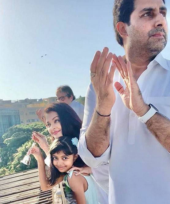 कोरोना कमांडो को नन्हे स्टारकिड्स का क्यूट सलाम, बजाई थाली और घंटी