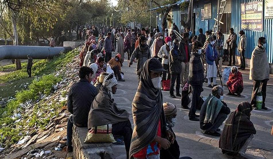 लॉकडाउनः पति के साथ भूखे पेट 100 KM पैदल चली 8 माह की गर्भवती