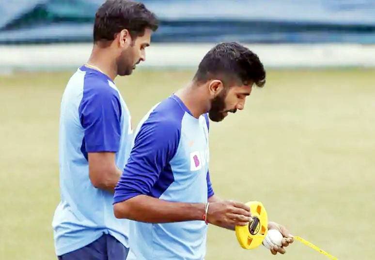 IND vs SA: गेंद को लार से नहीं चमकाएंगे टीम इंडिया के खिलाड़ी, जानें वजह