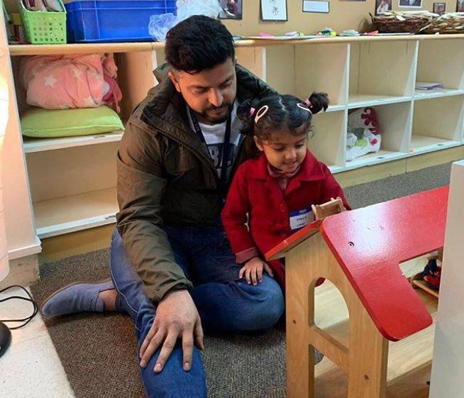 रैना ने शेयर की बेटे की फोटो, पिता बनकर बताया बच्चे का नाम