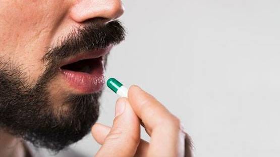 कोरोना से लड़ने में एंटीबायोटिक्स कितना कारगर, डॉक्टर्स ने दी ऐसी सलाह