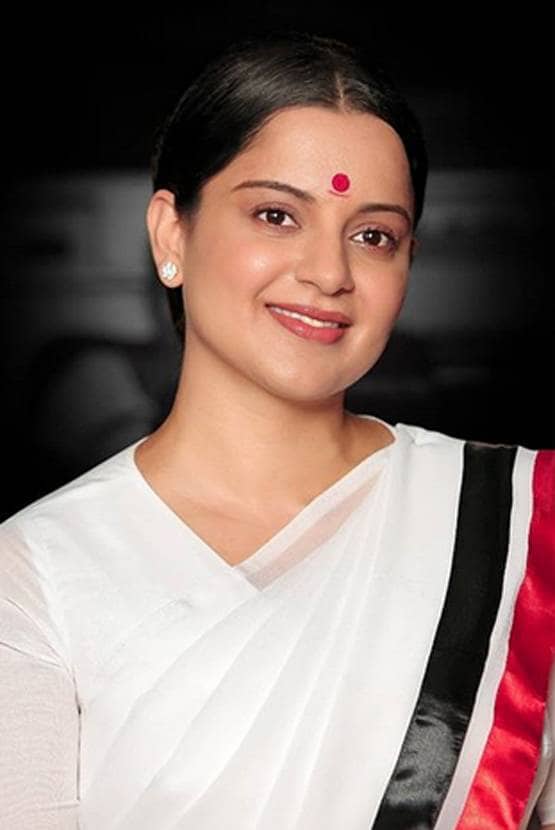 कंगना के जन्मदिन पर हुई खास पूजा, सिल्क साड़ी-हैवी जूलरी में दिखीं एक्ट्रेस