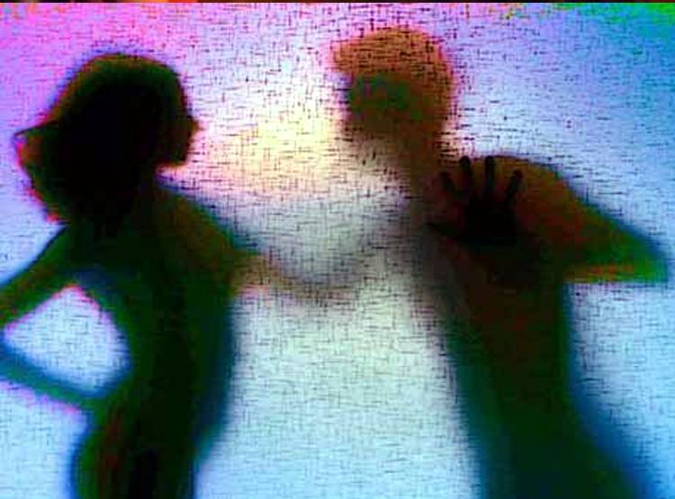 रईसों को चुनकर होटल में बुलाती थीं हसीनाएं, फ‍िर शुरू होता था 'डर्टी गेम'