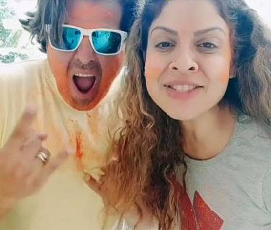 दीपिका कक्कड़ से लेकर रश्मि देसाई तक, टीवी सेलेब्स ने जमकर खेली होली