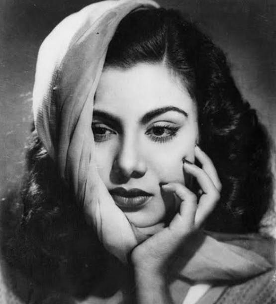 जब संतान ना होने से निराश थीं निम्मी, बाद में बहन का बेटा लिया था गोद