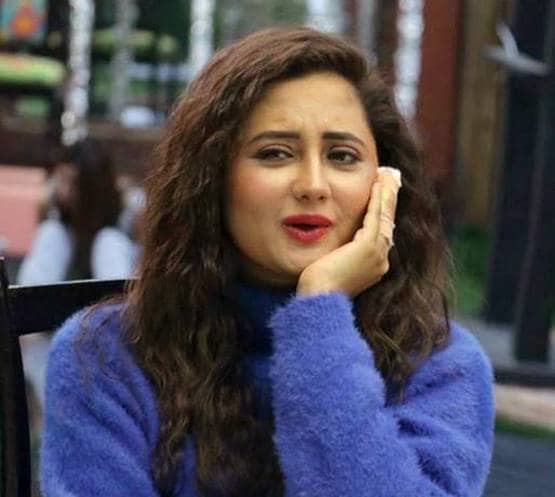 6 साल की उम्र में रश्मि संग छेड़छाड़, बस में हुई गलत ढंग से छूने की कोशिश