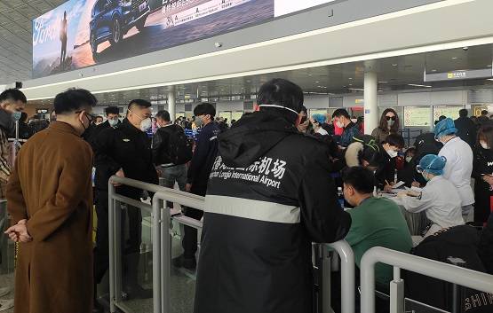 5 दिन में दिखें ये 3 लक्षण, तो जरूर करवा लें कोरोना वायरस की जांच