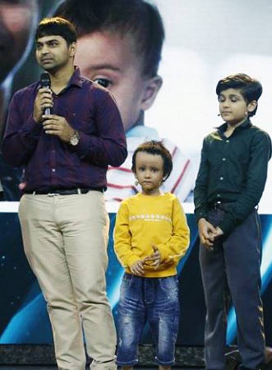 पुणे के इस शख्स को मिलेगा 'Best Mom' का अवॉर्ड, वजह है दिलचस्प