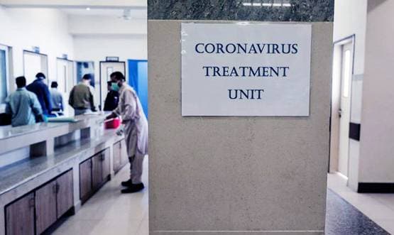 क्या नॉनवेज खाने से फैलता है कोरोना, AIIMS के डायरेक्टर ने बताईं ये बातें