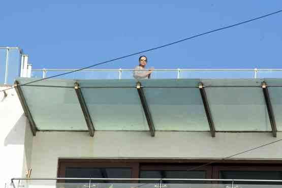 अमिताभ से अनिल तक, बॉलीवुड ने थाली बजाकर किया कोरोना कमांडोज को सलाम