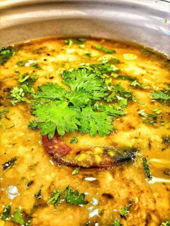 घर में रहकर कुकिंग कर रही हैं एरिका फर्नांडिस, बनाई स्वादिष्ट दाल