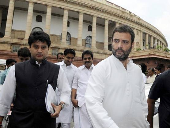 जानें राहुल गांधी के साथ कहां पढ़ते थे सिंधिया, ऐसे थे रिश्ते