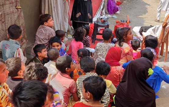 पत्थर खाए-बातें सुनीं, मगर बिना डिगे ऐसे इस लड़की ने बदल डाली सूरत