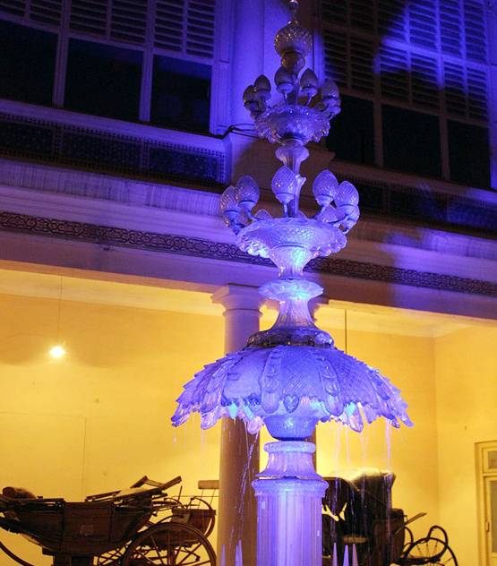 4000 करोड़, 146 साल पुराना, ऐसा है सिंधिया का महल, देखें Photos