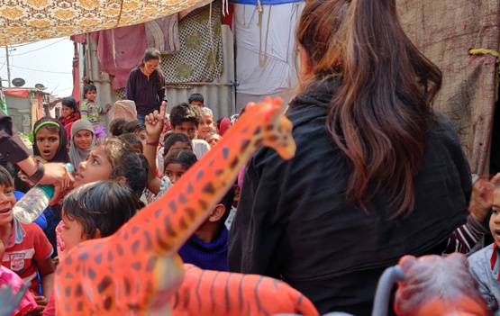 पत्थर खाए-बातें सुनीं, मगर बिना डिगे ऐसे इस लड़की ने बदल डाली सूरत