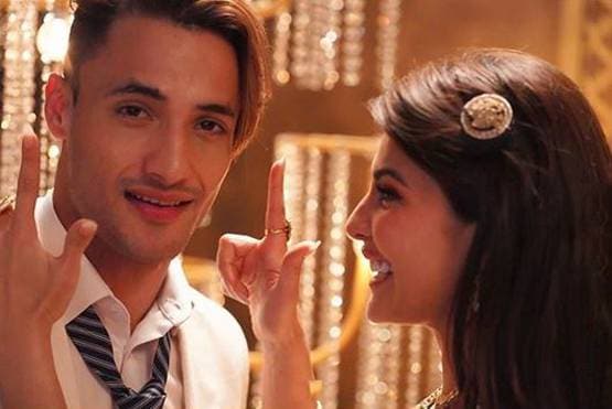 आसिम-जैकलीन के गाने की शूटिंग की तस्वीरें वायरल, दिखी गजब की केमिस्ट्री