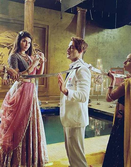 आसिम-जैकलीन के गाने की शूटिंग की तस्वीरें वायरल, दिखी गजब की केमिस्ट्री