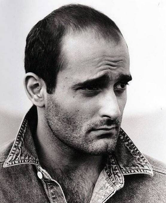 कई एक्ट्रेसेज संग जुड़ा नाम, फिर भी कुंवारे हैं अक्षय खन्ना, ये है वजह