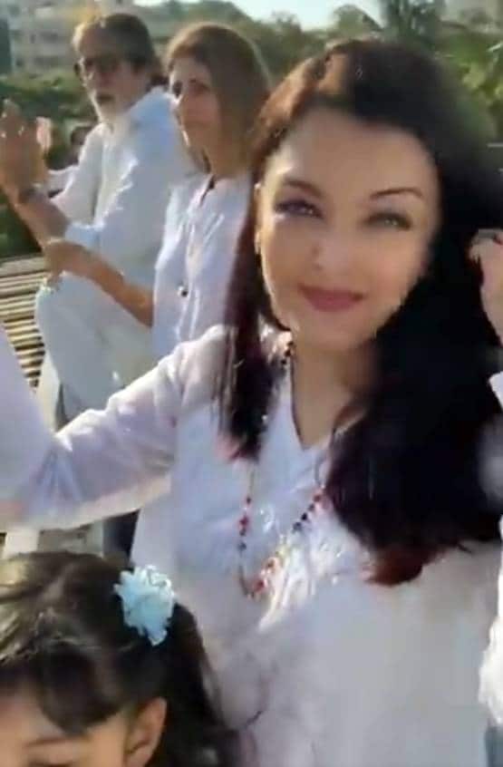 जनता कर्फ्यू के सपोर्ट में छत पर आया बच्चन परिवार, यूजर्स ने पूछा ये सवाल