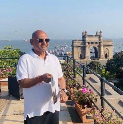 कोरोना से जंग में PM ने मांगी मदद, सामने आए देश के ये बड़े दानवीर