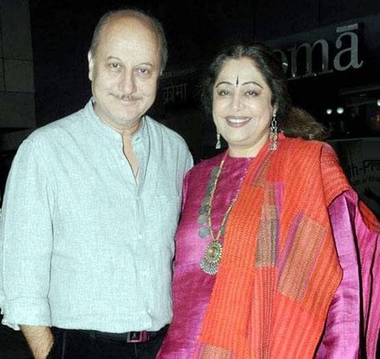 टूटते रिश्तों के बीच जुड़ा अनुपम का किरण से रिश्ता, फिल्मी है पूरी लव स्टोरी