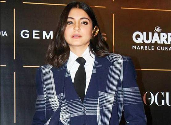 कोरोना की जंग में बॉलीवुड की बड़ी मदद, अब तक इतने करो़ड़ किए हैं दान