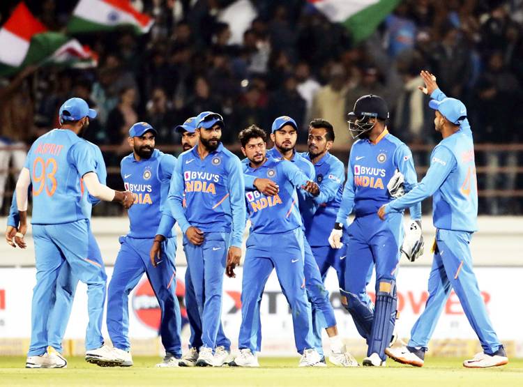 अफ्रीका के खिलाफ वनडे में आ सकते हैं ये 3 धुरंधर, क्या कोहली करेंगे आराम?