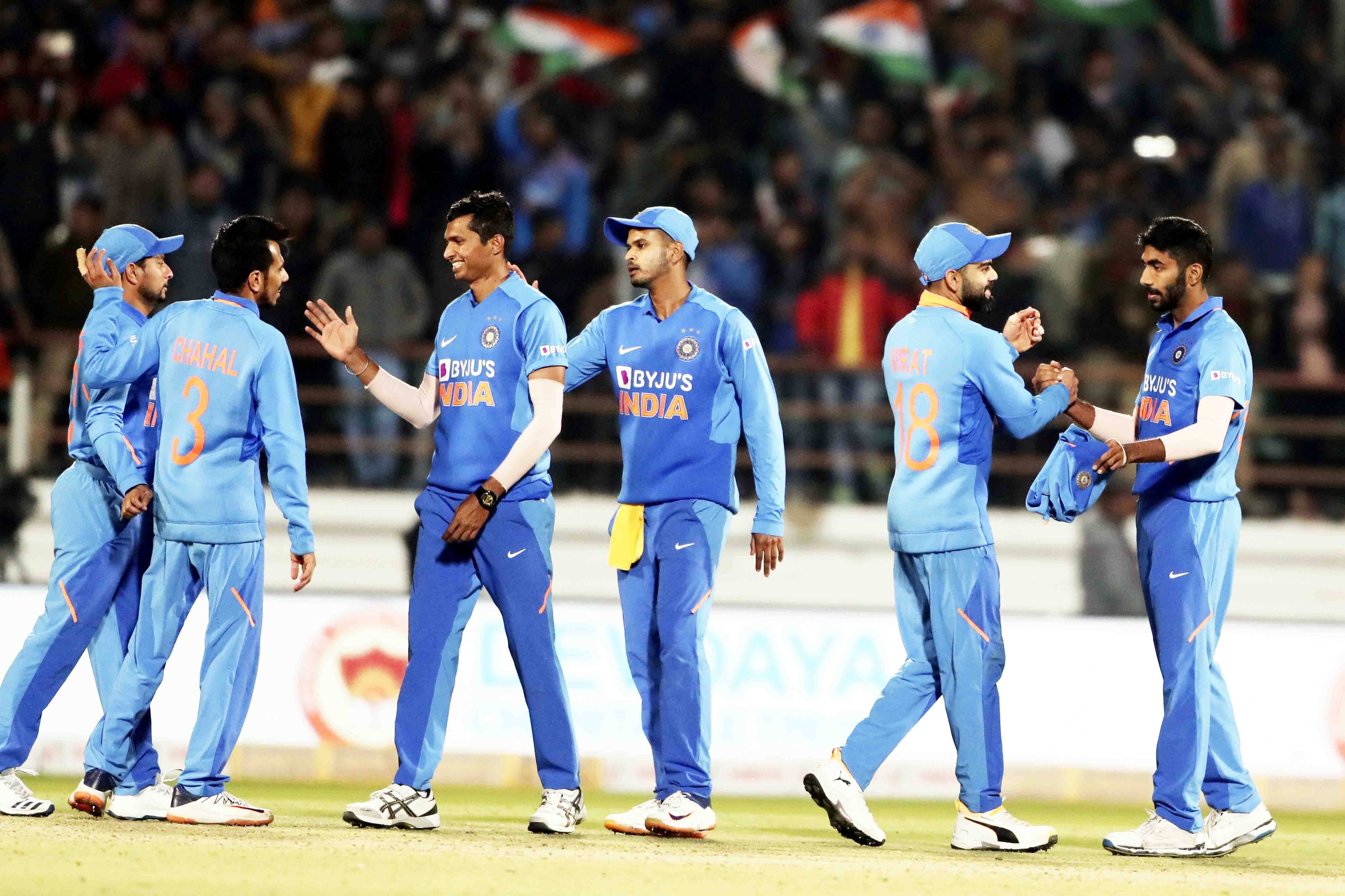 अफ्रीका के खिलाफ वनडे में आ सकते हैं ये 3 धुरंधर, क्या कोहली करेंगे आराम?