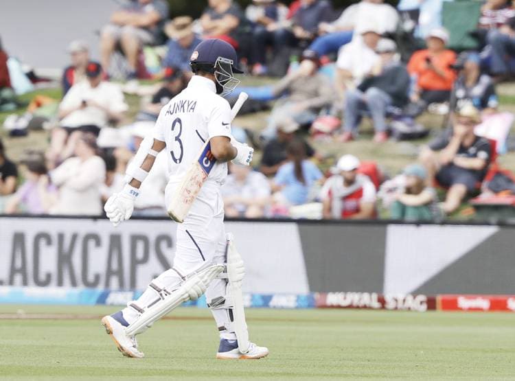 फुस्स हुए कोहली-पुजारा-रहाणे, अपने ही गेंदबाजों की मेहनत पर फेरा पानी