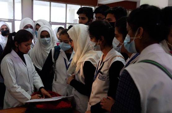 UPSC इंटरव्यू 2020 में कोरोना से जुड़े सवाल, आप इस जगह होते तो...?