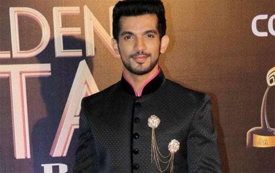 कोरोना की जंग में बॉलीवुड की बड़ी मदद, अब तक इतने करो़ड़ किए हैं दान