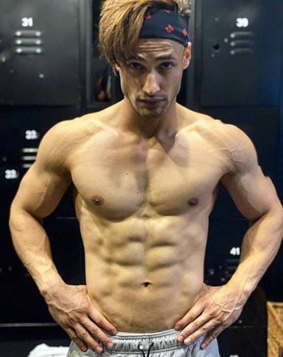 बिग बॉस कंटेस्टेंट्स आसिम-श्रीसंत बने जिम बडीज, दे रहें फिटनेस गोल्स