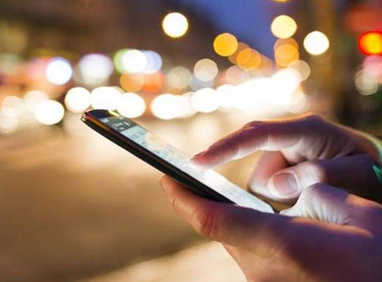 पीड़‍िता से बयान लेने की बात आई तो दरोगा ने कहा- मुझे कोरोना हो गया