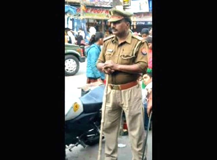 पीड़‍िता से बयान लेने की बात आई तो दरोगा ने कहा- मुझे कोरोना हो गया