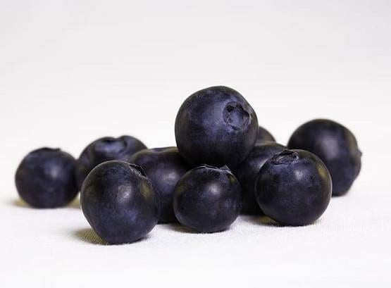 हर महिला को जरूर खानी चाहिए ये 15 चीजें, दूर रहेंगी बीमारियां