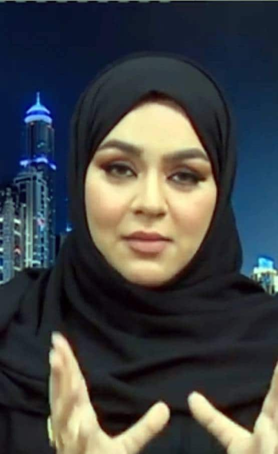 आर्टिस्ट ने बताया, कैसे रखें 'कोरोना मेकअप लुक', जमकर हो रहीं ट्रोल