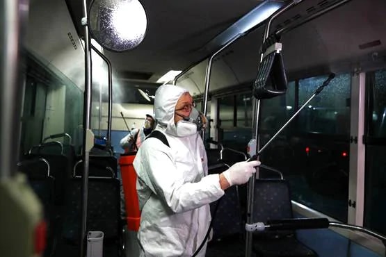 कोरोना से खुली अमेरिका के सिस्टम की पोल, ट्रंप पर उठे सवाल