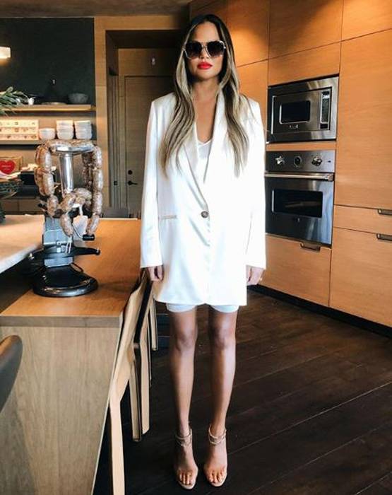 14 साल बाद ब्रेस्‍ट इंप्‍लांट हटवाना चाहती है ये मॉडल, खास है वजह