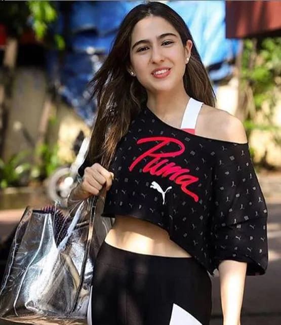 छुट्टी पर मेड, घर में बर्तन धो रहे, झाड़ू लगा रहे आपके चहेते स्टार्स