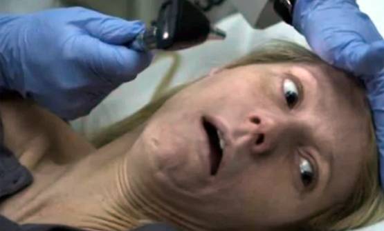 सबसे खतरनाक वायरस की दहशत समझनी हो तो देखें ये फिल्में