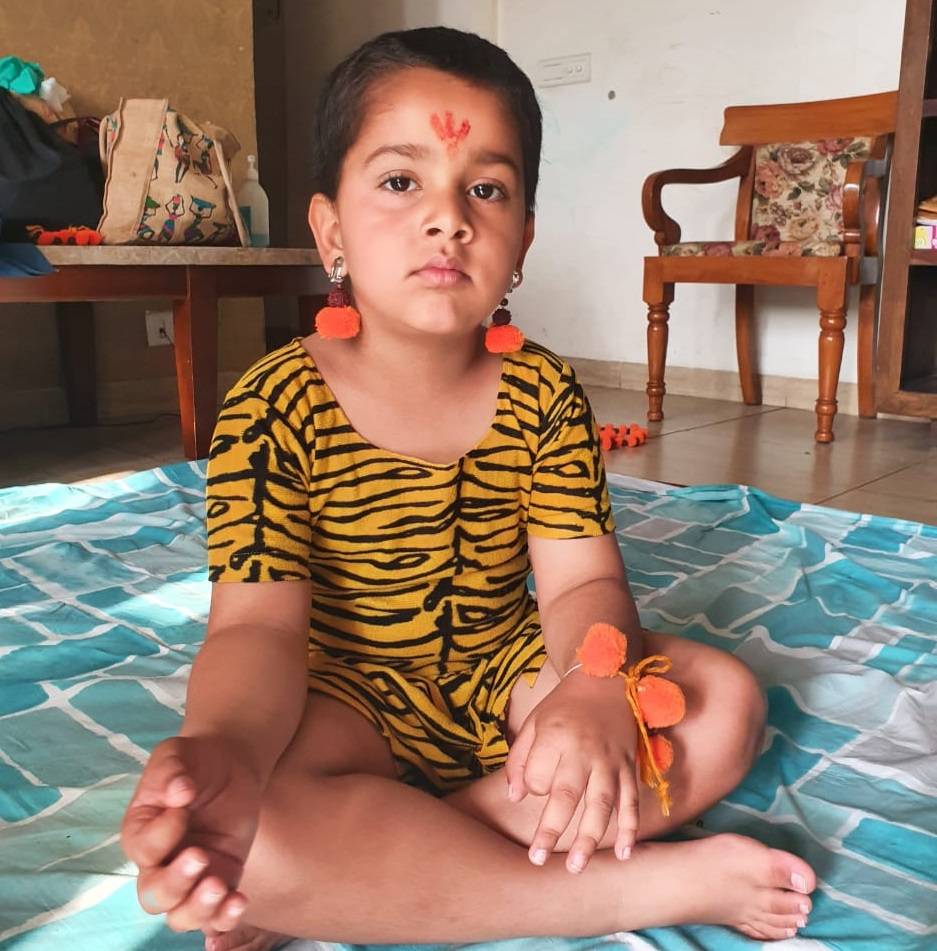 प्ले-ग्राउंड्स बन गए घर, अपने टैलेंट से बड़ों को भी तनाव से दूर रख रहे बच्चे