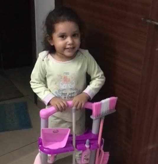 प्ले-ग्राउंड्स बन गए घर, अपने टैलेंट से बड़ों को भी तनाव से दूर रख रहे बच्चे