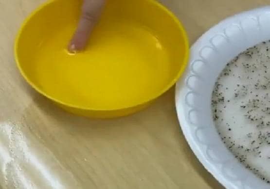 कोरोना वायरस: हाथ धोना कितना जरूरी, इस वायरल वीडियो से समझिए