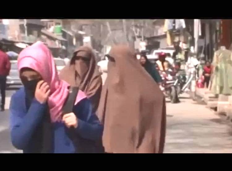 थिनर-ग्ल‍िसरीन से बन रहा था हैंड सैनिटाइजर, छापा पड़ा तो उड़े होश