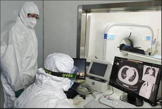 हर तरफ कोरोना का कहर, शरीर में ऐसे फैलता है ये वायरस