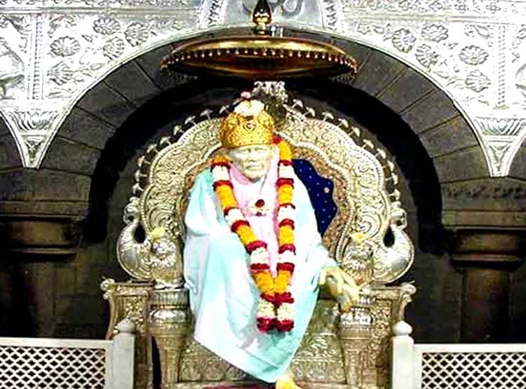 शिरडी साईं मंदिर में कोरोना का खौफ, इंफ्रारेड कैमरा से हो रही चेकिंग