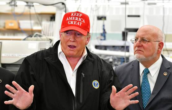 रिपोर्ट में दावा- कोरोना से अमेरिका में जा सकती है 5 लाख लोगों की जान