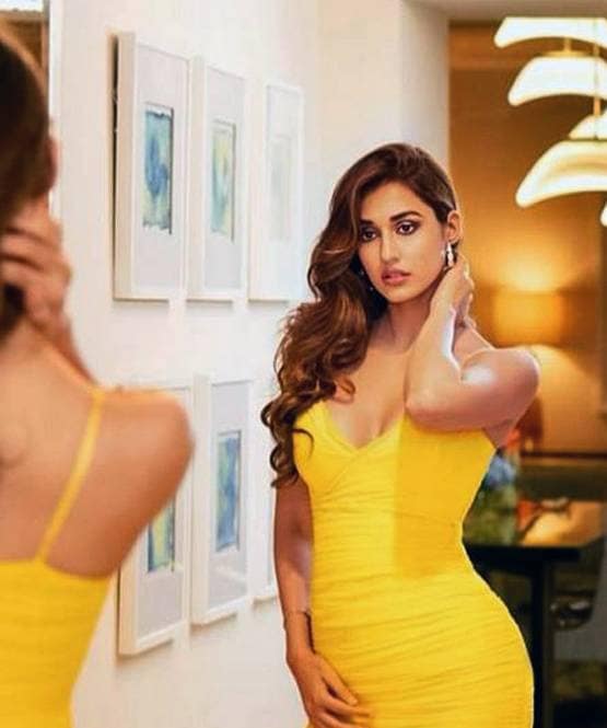 दिशा पाटनी को ड्राइवर ऑफर कर रहा था सेनिटाइजर, कर दिया मना